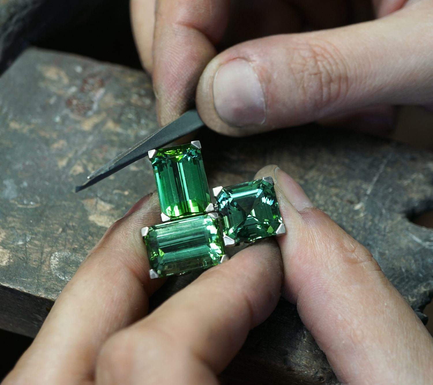 THE ART OF HIGH JEWELLERY