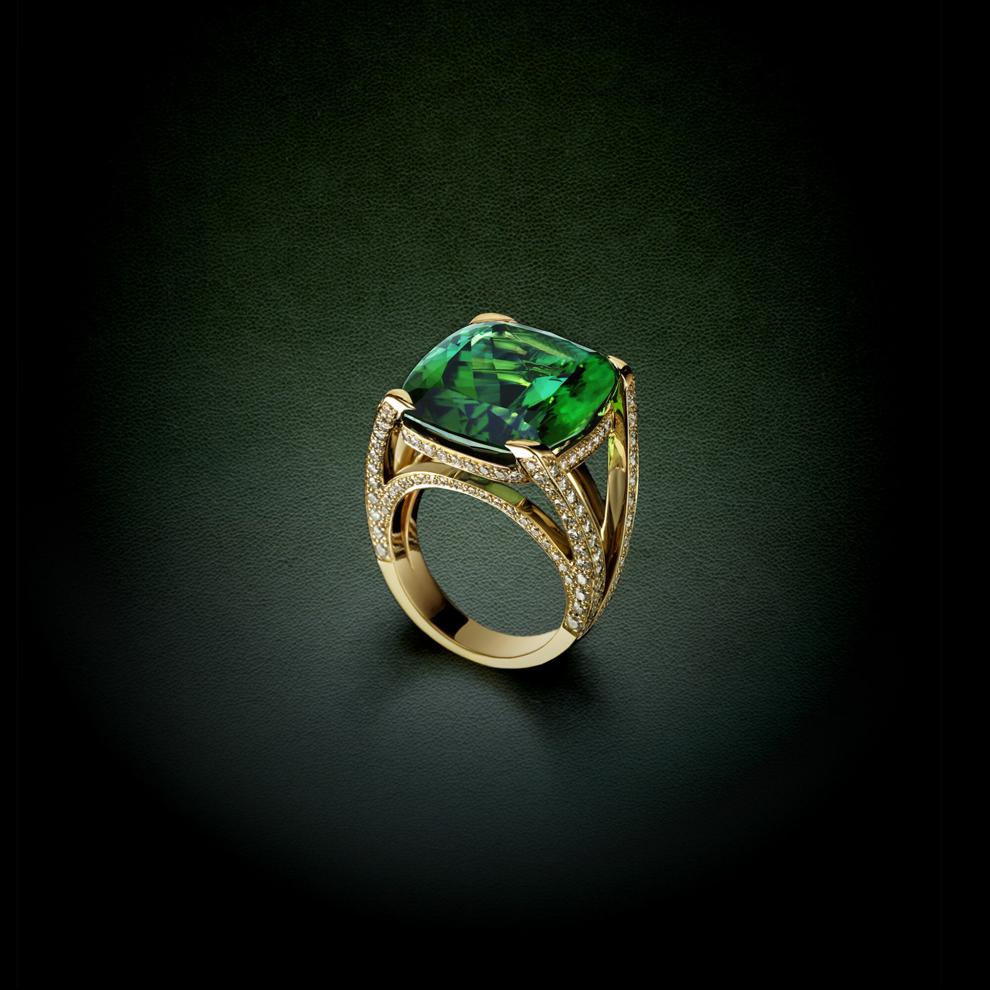 Ring COCKTAIL diamonds and Namibia green tourmaline