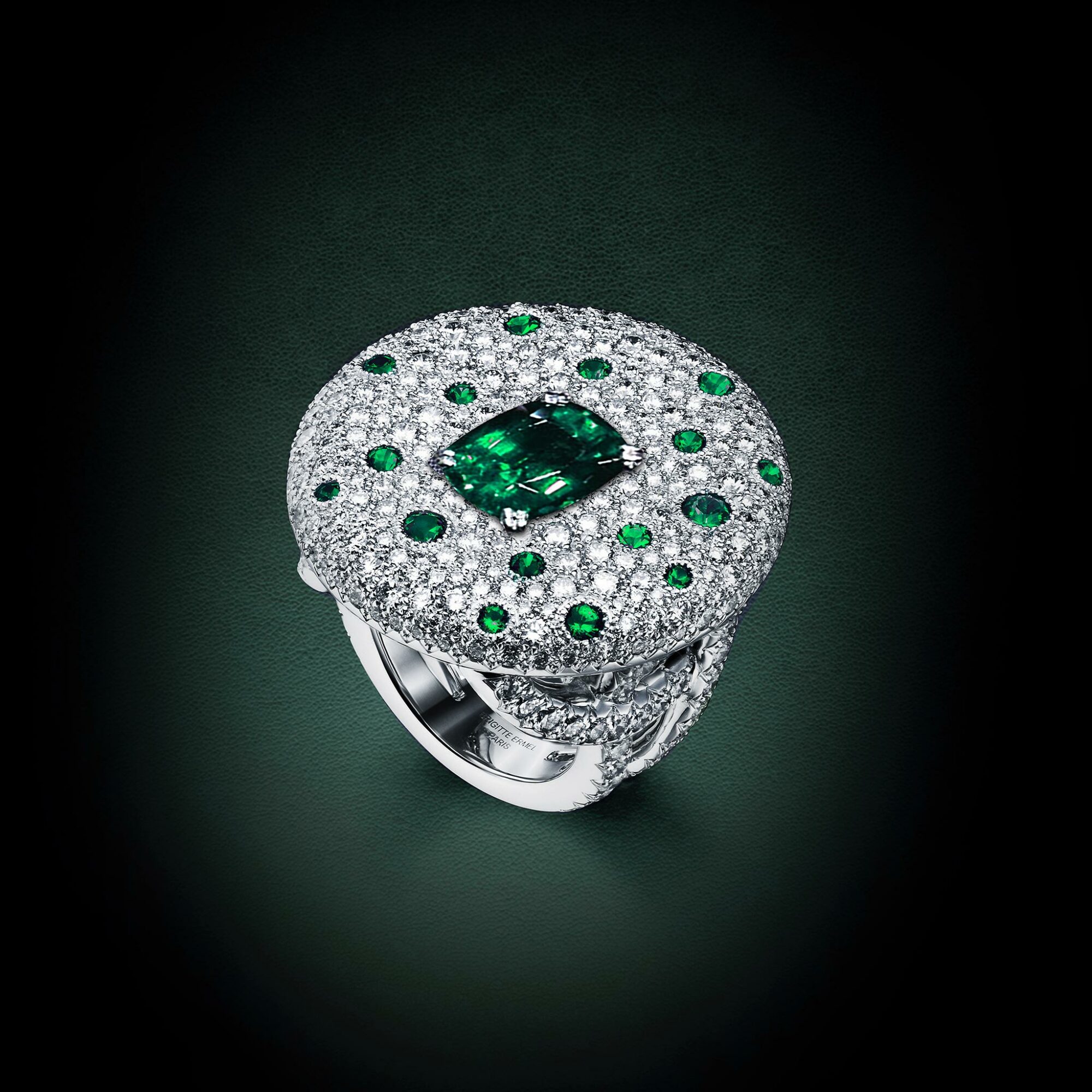 Ring TALISMAN diamonds, emeralds and green tourmaline
