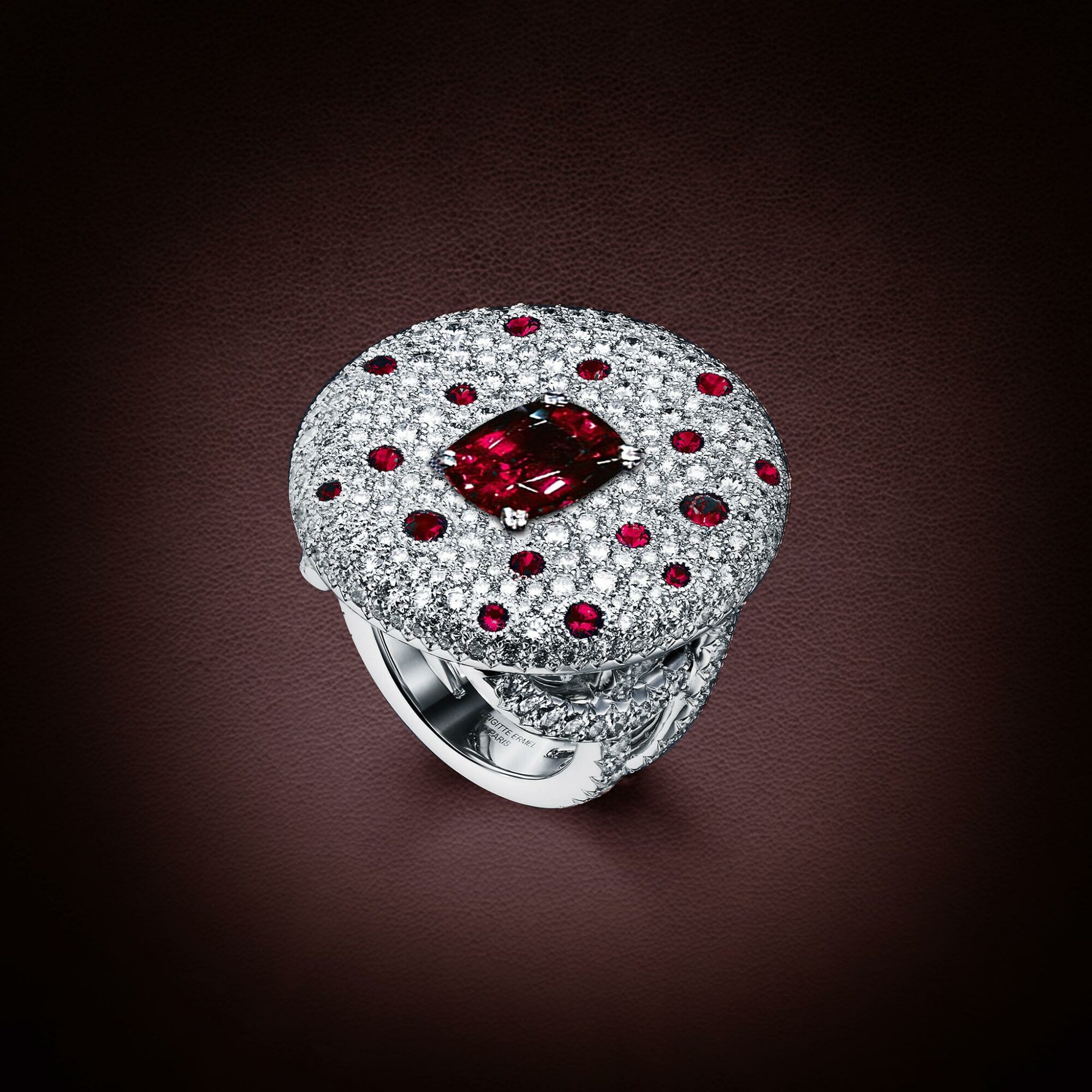 Ring TALISMAN diamonds, rubies and red spinelle