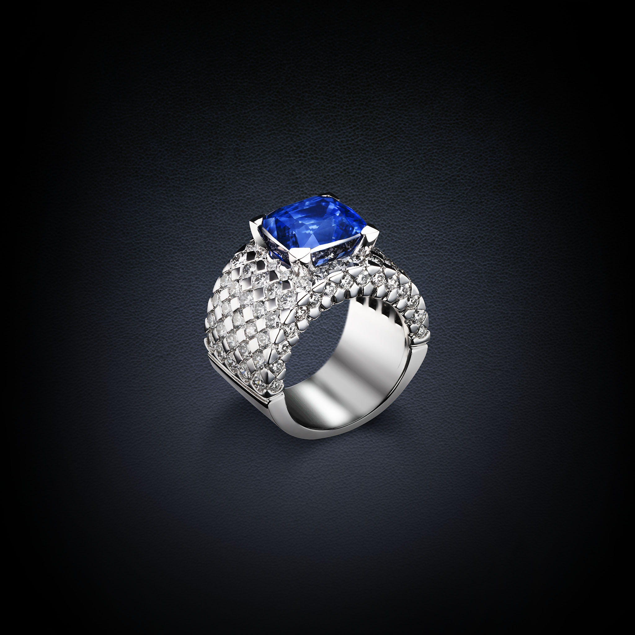 Ring ESSENTIELLE 5 rows blue sapphire