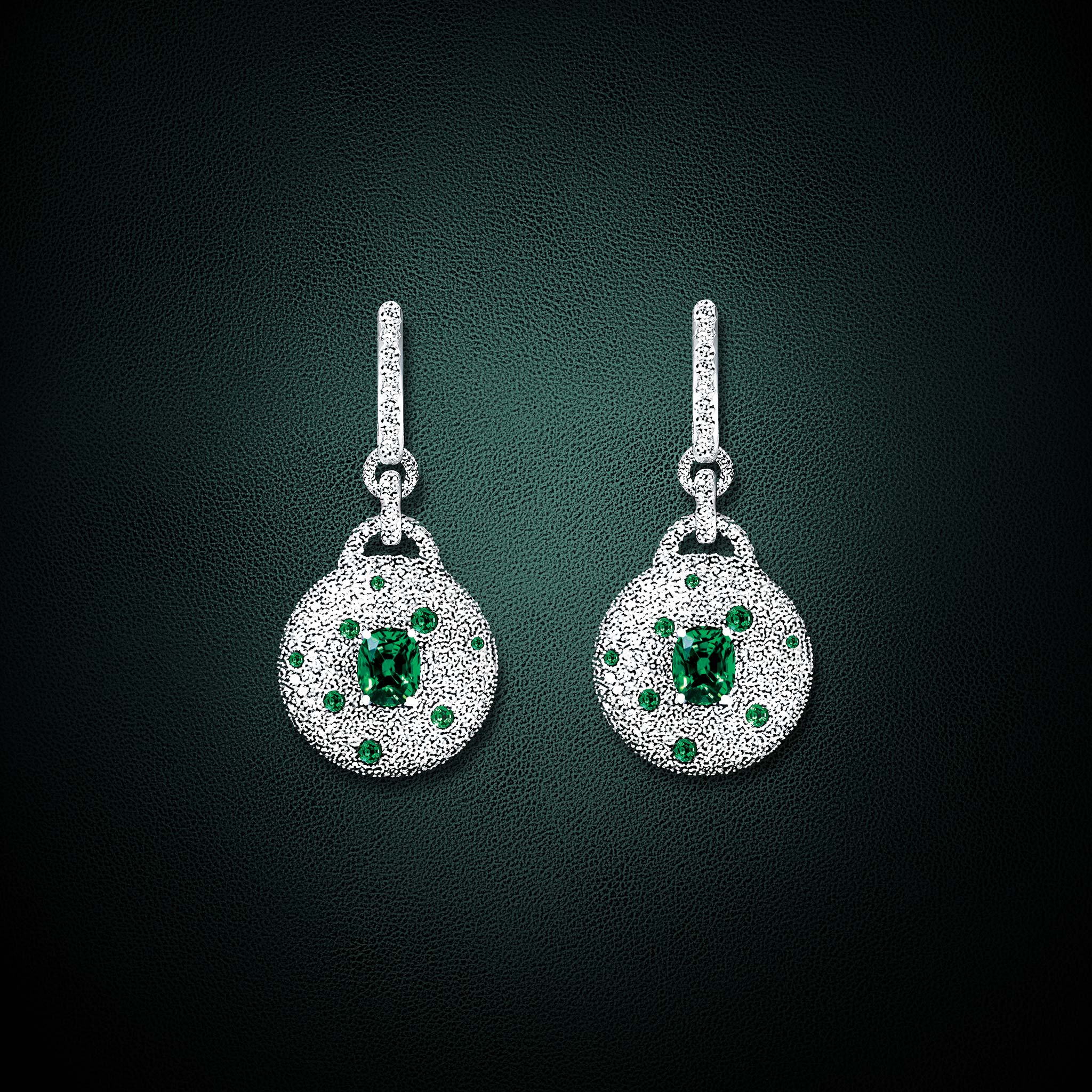 Boucles d’oreilles TALISMAN diamants, émeraudes et tourmalines vertes