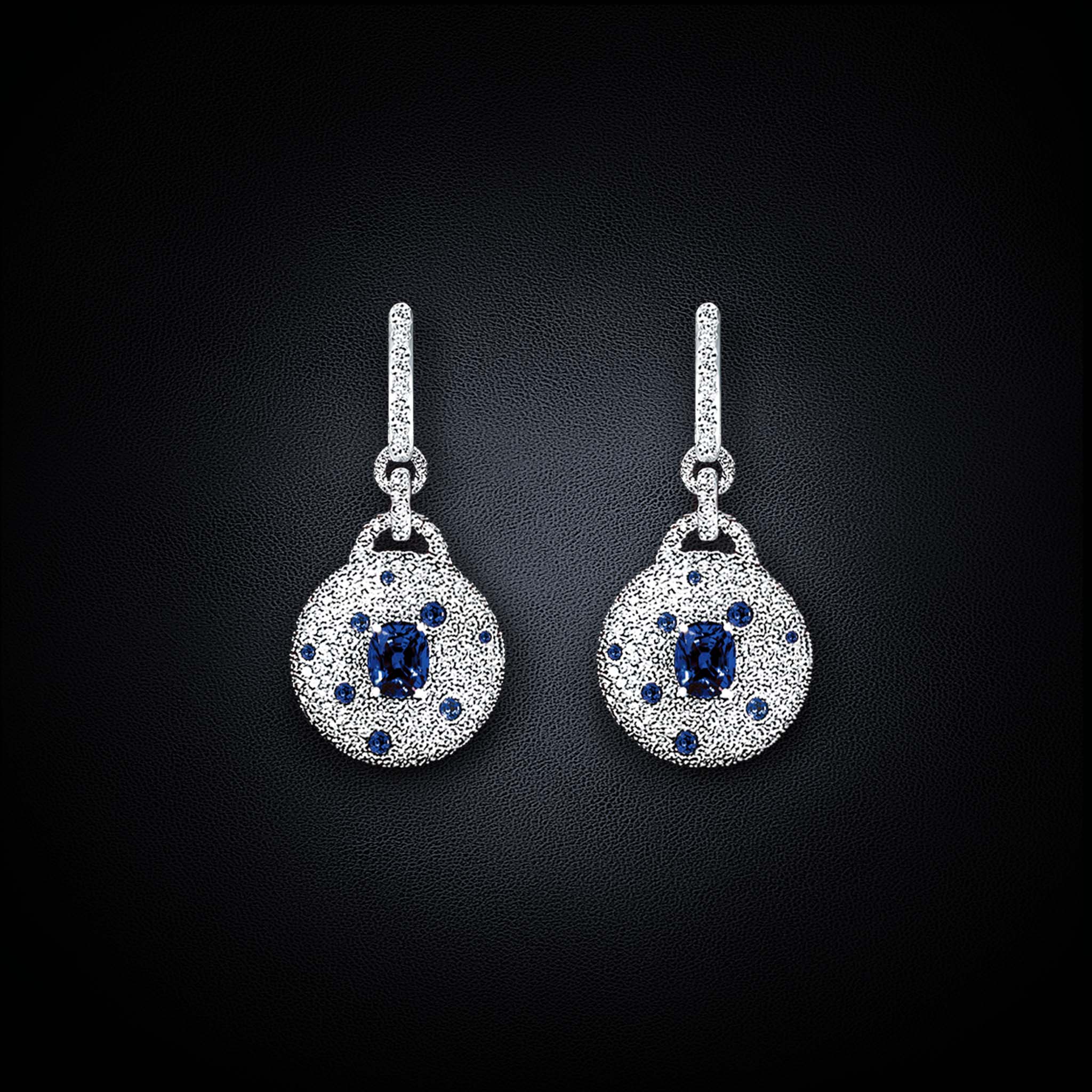 Boucles d’oreilles TALISMAN diamants et saphirs bleus